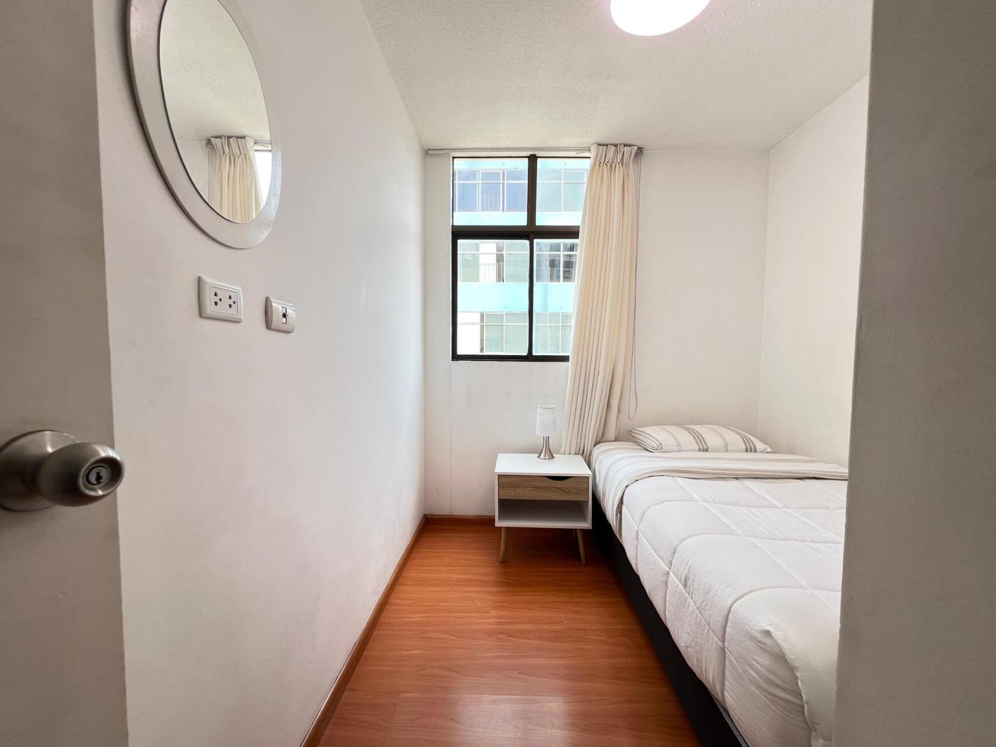 Downtown Lima Apt With May Promo Book & Save Big Esterno foto