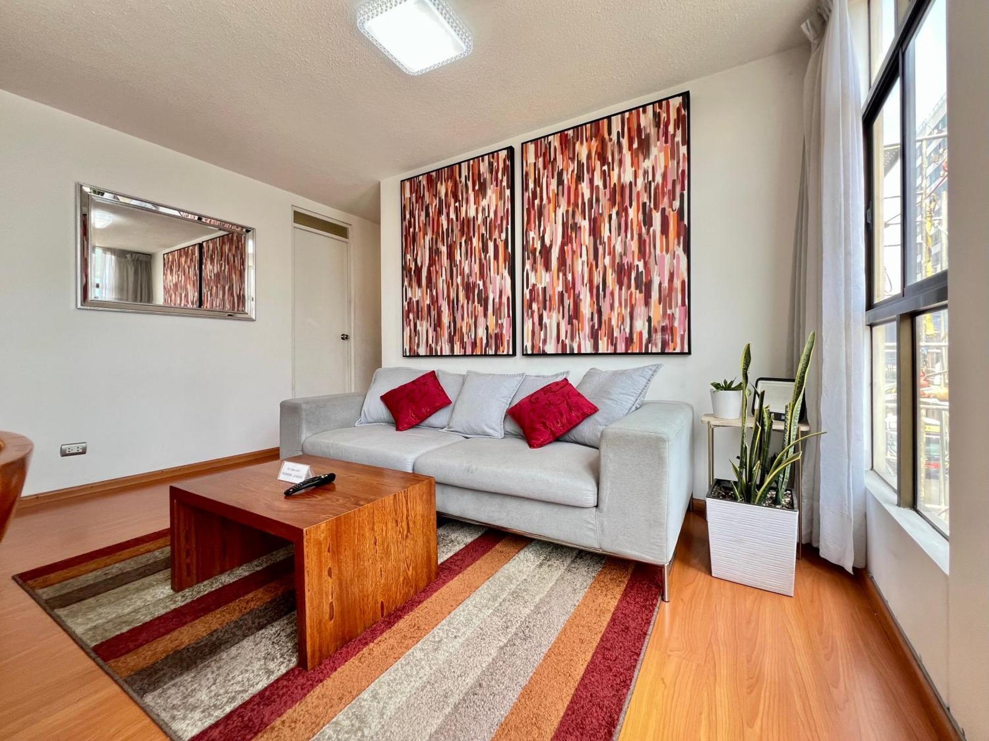 Downtown Lima Apt With May Promo Book & Save Big Esterno foto
