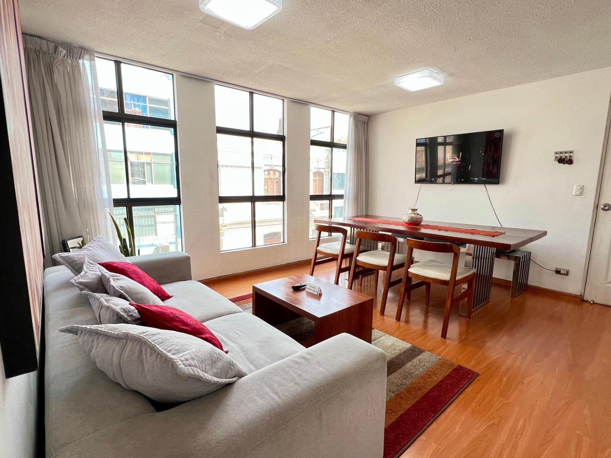 Downtown Lima Apt With May Promo Book & Save Big Esterno foto